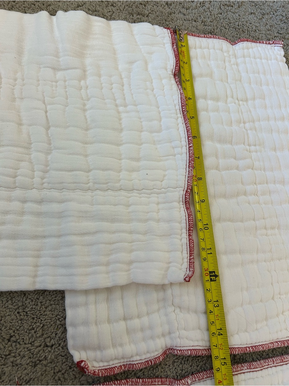 Red medium prefolds - Picture 3 of 3